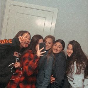 Meet your Posher, Carly